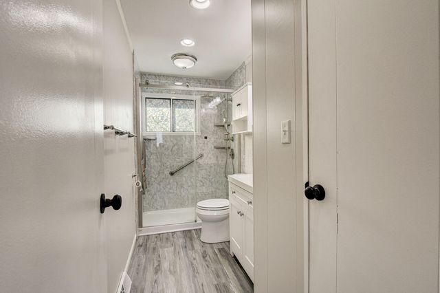 3325 AVENUE I, Council Bluffs, IA 51501