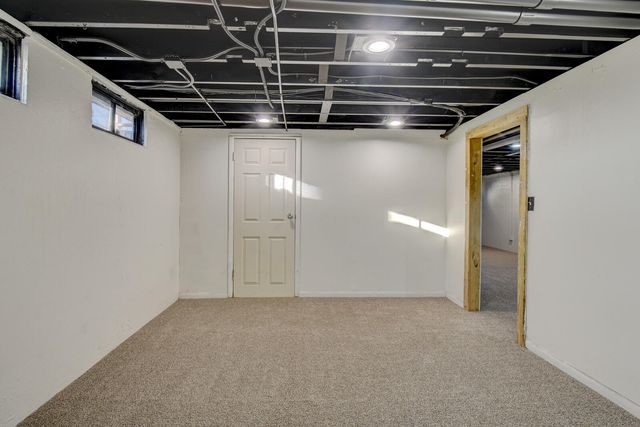 3325 AVENUE I, Council Bluffs, IA 51501