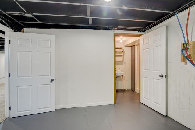 3325 AVENUE I, Council Bluffs, IA 51501