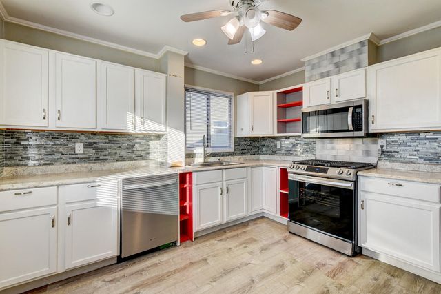 3325 AVENUE I, Council Bluffs, IA 51501