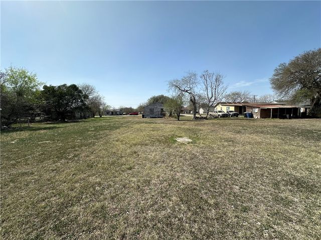 2729 Countiss Dr, Corpus Christi, TX 78410