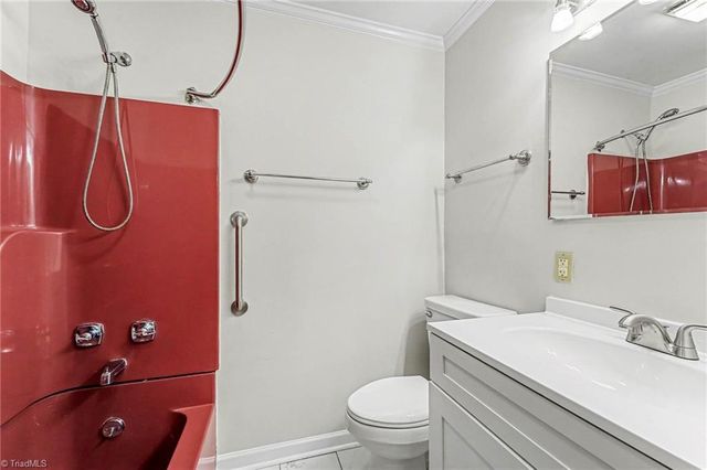 600 N Elam Avenue, Greensboro, NC 27408