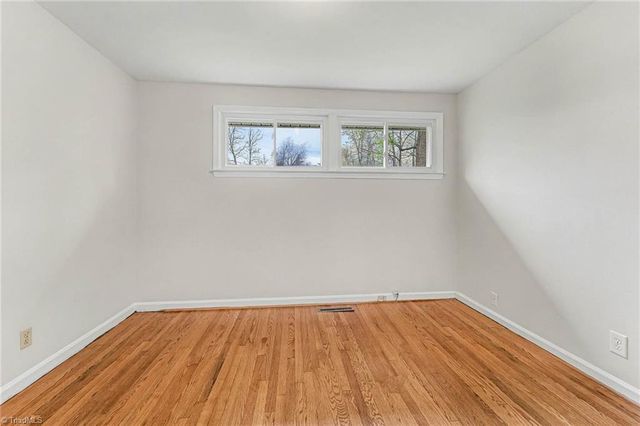 600 N Elam Avenue, Greensboro, NC 27408