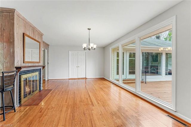 600 N Elam Avenue, Greensboro, NC 27408