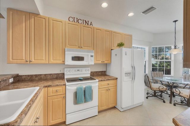 5016 E SEAGRASS DRIVE, Venice, FL 34293