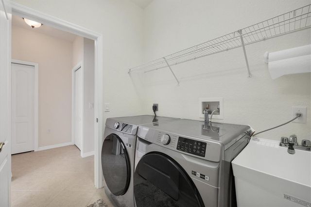 5016 E SEAGRASS DRIVE, Venice, FL 34293