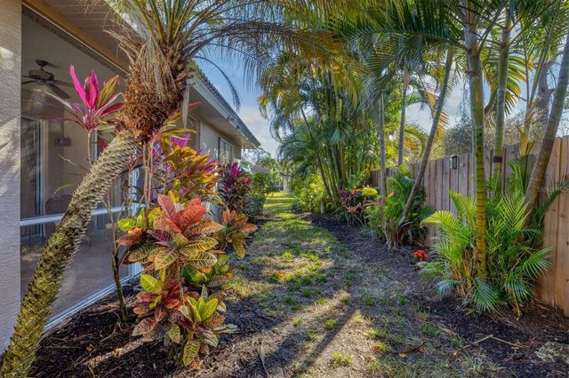5016 E SEAGRASS DRIVE, Venice, FL 34293