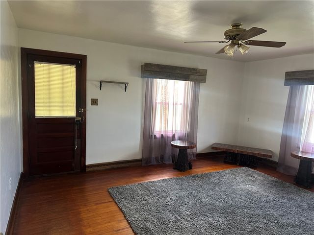 23 Cross St, Burgettstown Boro, PA 15021