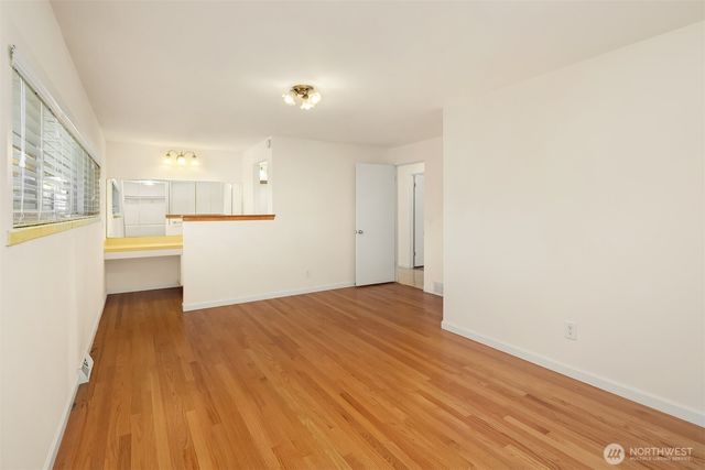 9750 SE 41st Street, Mercer Island, WA 98040