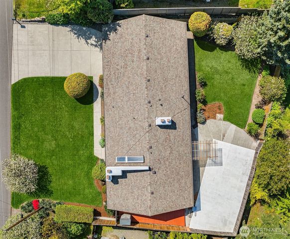 9750 SE 41st Street, Mercer Island, WA 98040