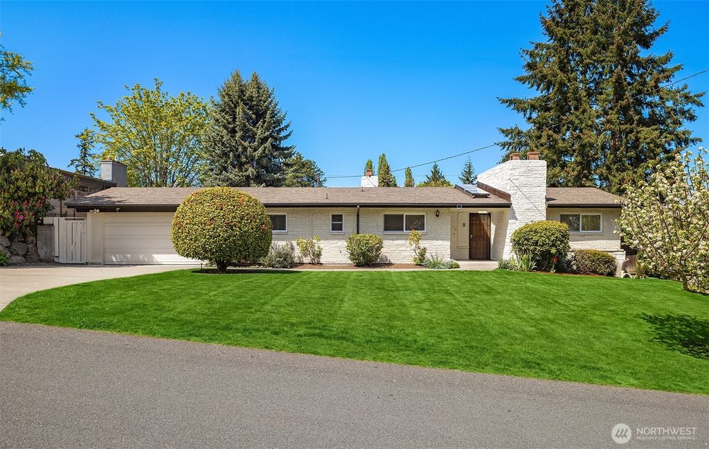 9750 SE 41st Street, Mercer Island, WA 98040