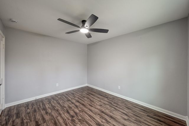 513 Barkley Street, Houston, TX 77022