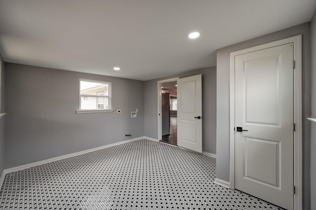 513 Barkley Street, Houston, TX 77022