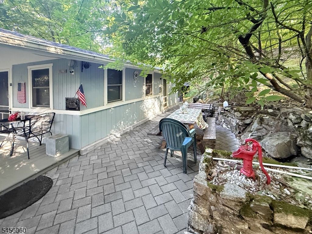 40 Playhouse Park 32, Jefferson Twp., NJ 07849 — photo 4