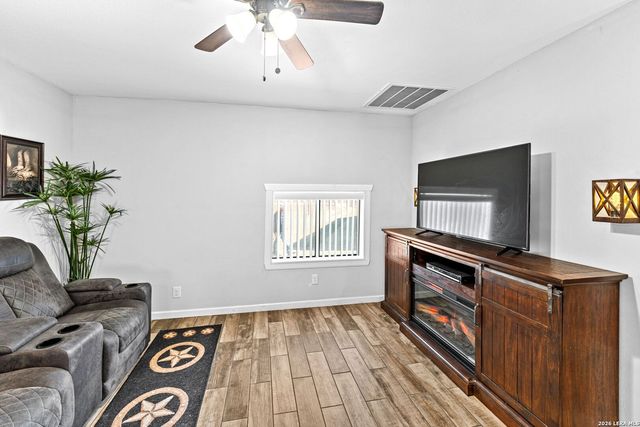 146 Ranch Country Dr, La Vernia, TX 78121