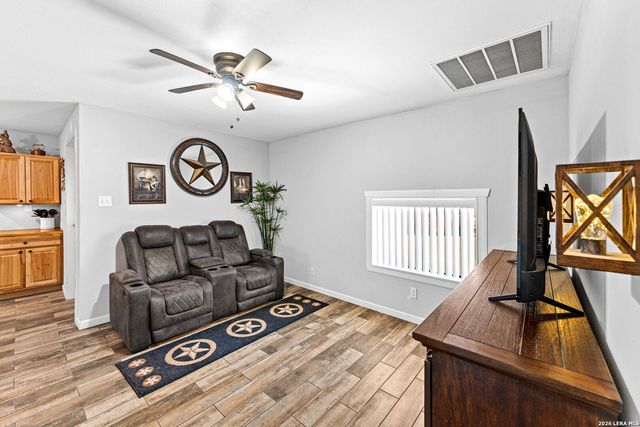 146 Ranch Country Dr, La Vernia, TX 78121