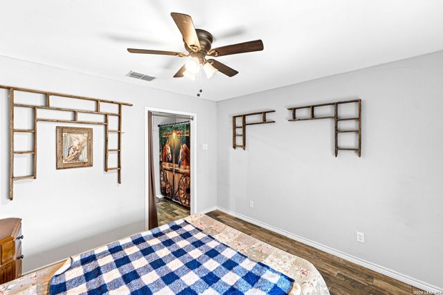 146 Ranch Country Dr, La Vernia, TX 78121