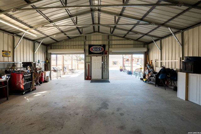 146 Ranch Country Dr, La Vernia, TX 78121