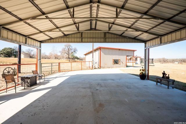 146 Ranch Country Dr, La Vernia, TX 78121