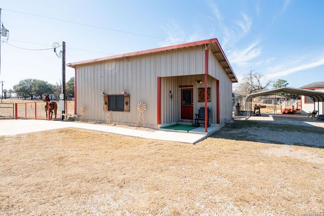 146 Ranch Country Dr, La Vernia, TX 78121