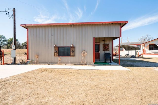 146 Ranch Country Dr, La Vernia, TX 78121