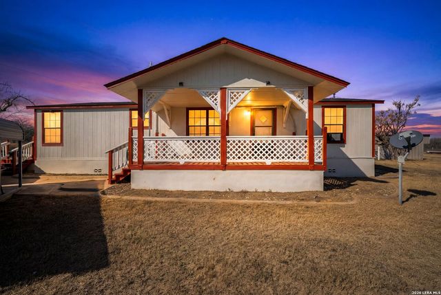 146 Ranch Country Dr, La Vernia, TX 78121