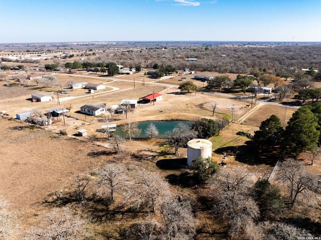 146 Ranch Country Dr, La Vernia, TX 78121
