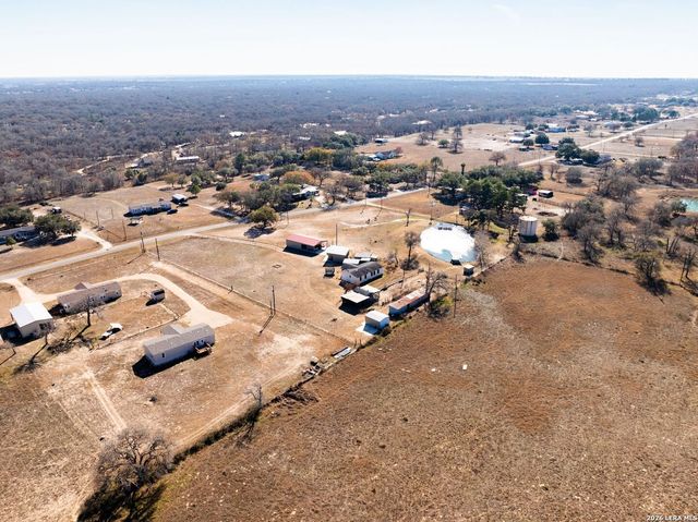 146 Ranch Country Dr, La Vernia, TX 78121