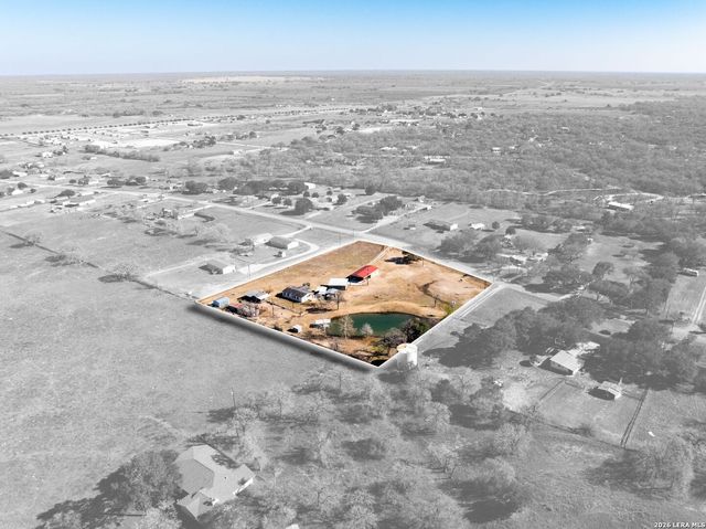 146 Ranch Country Dr, La Vernia, TX 78121