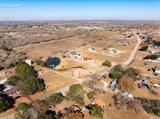 146 Ranch Country Dr, La Vernia, TX 78121
