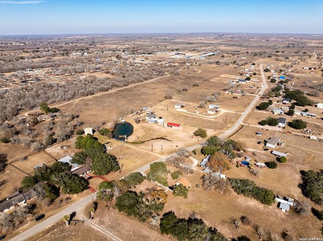 146 Ranch Country Dr, La Vernia, TX 78121