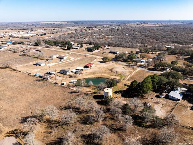 146 Ranch Country Dr, La Vernia, TX 78121