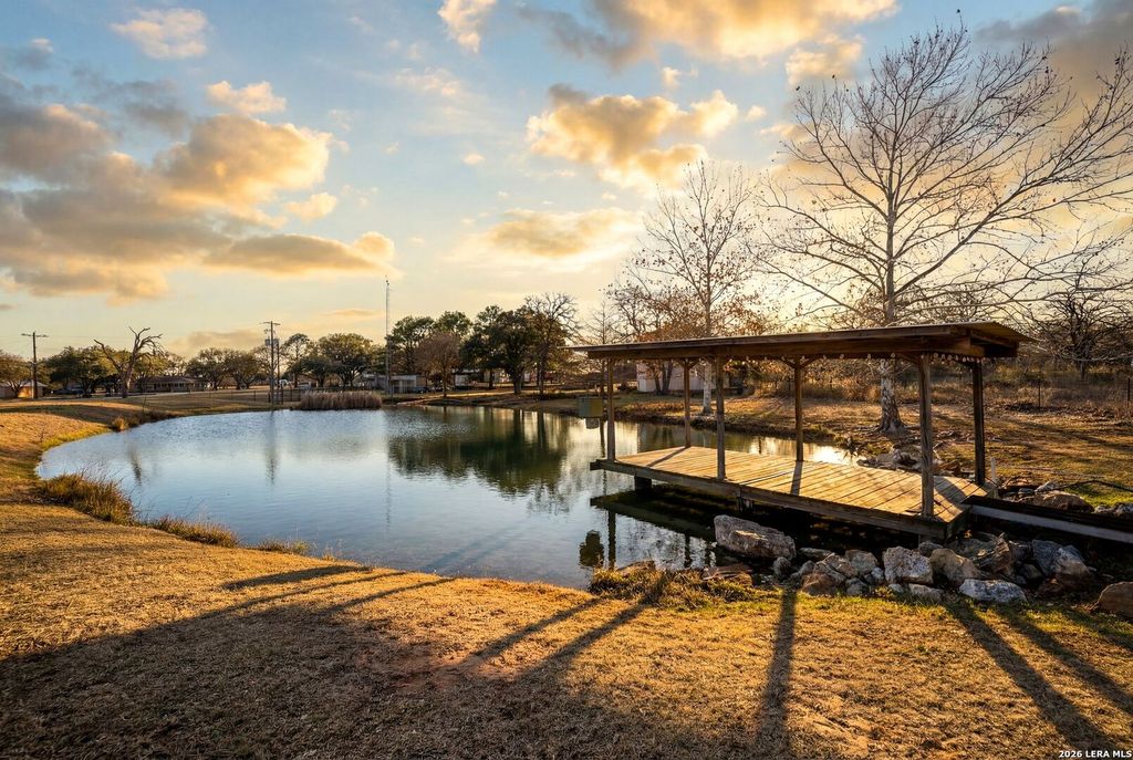 146 Ranch Country Dr, La Vernia, TX 78121