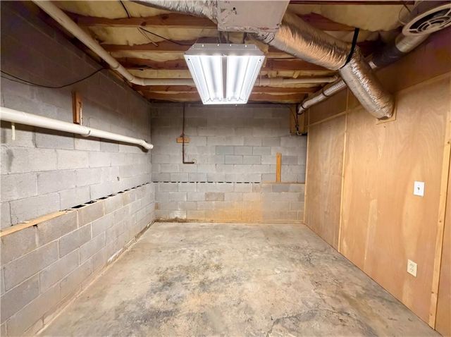 123 Burton Drive, Douglasville, GA 30134