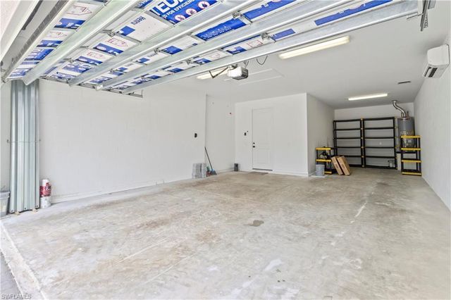 10475 Ventana LN, Naples, FL 34120