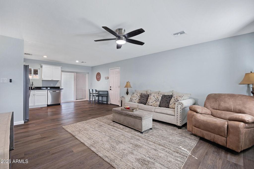 15016 N 27TH Drive, Phoenix, AZ 85053 — photo 4