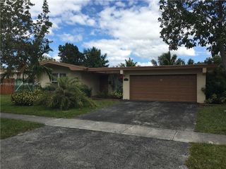 3705 SW 68th Ave, Miramar, FL 33023
