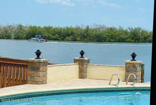 2530 Sykes Creek Drive, Merritt Island, FL 32953
