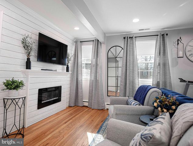 6701 LOCH RAVEN BLVD, Baltimore, MD 21239