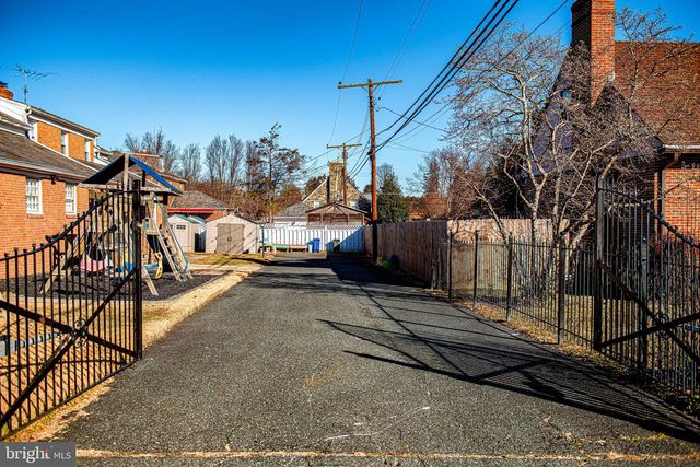 6701 LOCH RAVEN BLVD, Baltimore, MD 21239