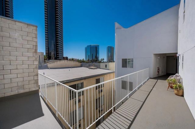 221 Island Ave 501, San Diego, CA 92101