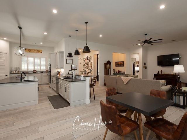 6800 Castle Wood Dr, Midland, TX 79707