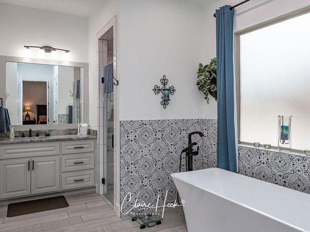 6800 Castle Wood Dr, Midland, TX 79707