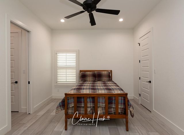 6800 Castle Wood Dr, Midland, TX 79707