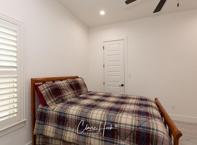 6800 Castle Wood Dr, Midland, TX 79707