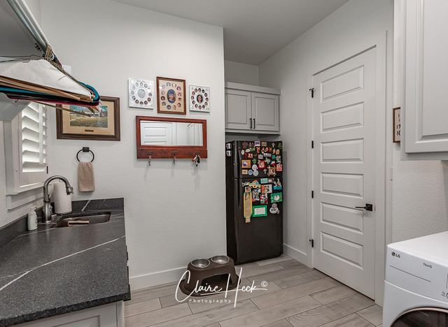 6800 Castle Wood Dr, Midland, TX 79707