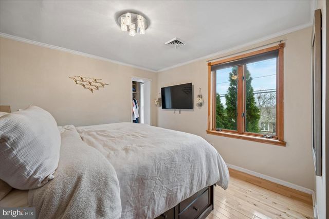 906 DIVISION AVE, Willow Grove, PA 19090