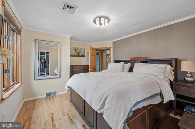 906 DIVISION AVE, Willow Grove, PA 19090