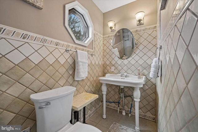 906 DIVISION AVE, Willow Grove, PA 19090