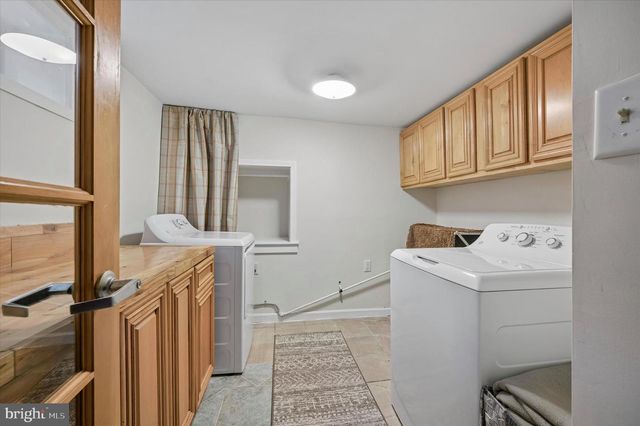 906 DIVISION AVE, Willow Grove, PA 19090